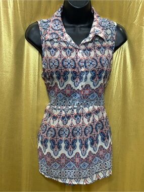 Alloy Apparel Sleeveless Geometric Print Collared Blouse Size Medium Made in USA